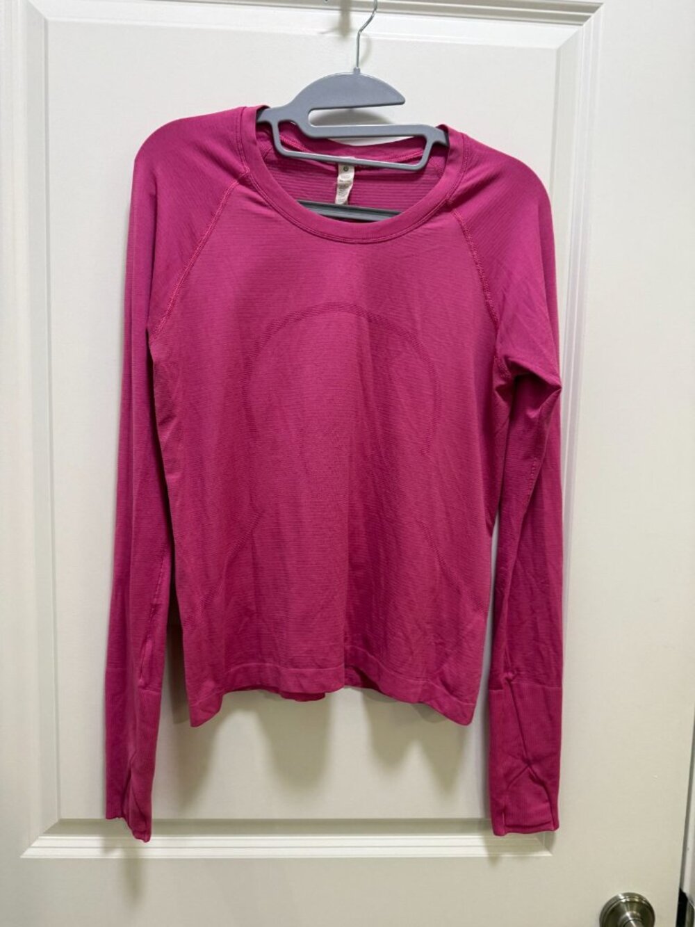 Lululemon Pink Long Sleeve Crew Neck Activewear Top Sz 10